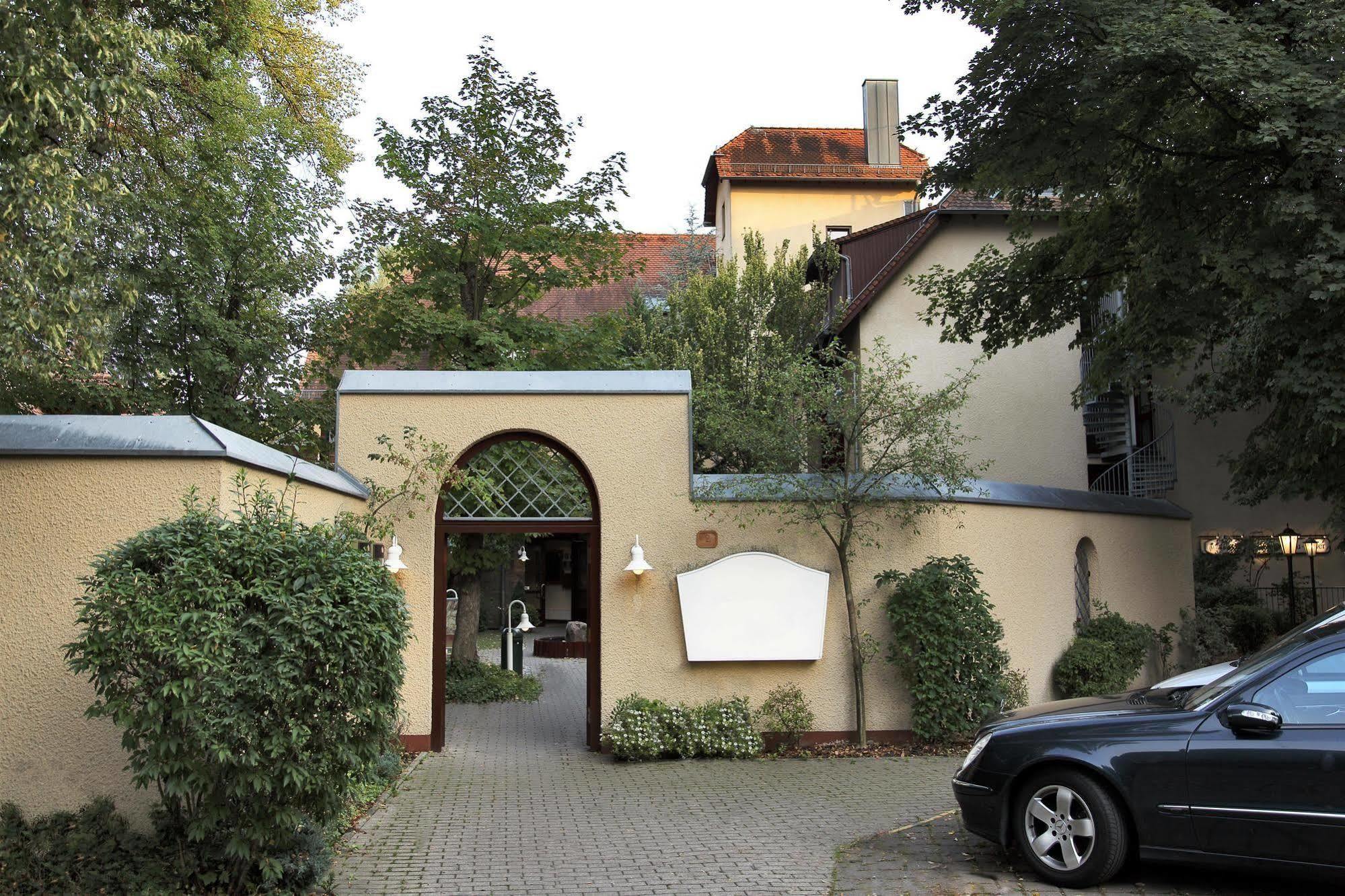 H+ Hotel Nuernberg Exterior photo