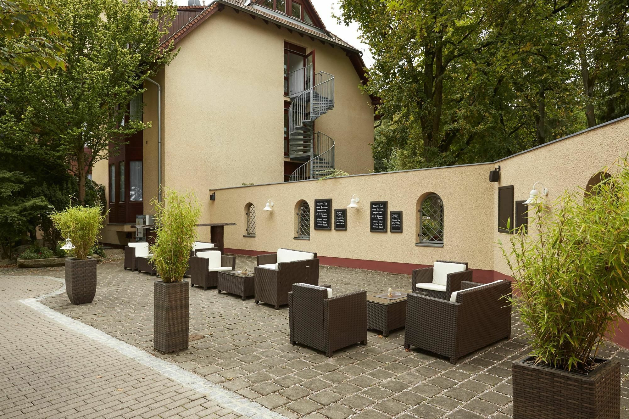 H+ Hotel Nuernberg Exterior photo