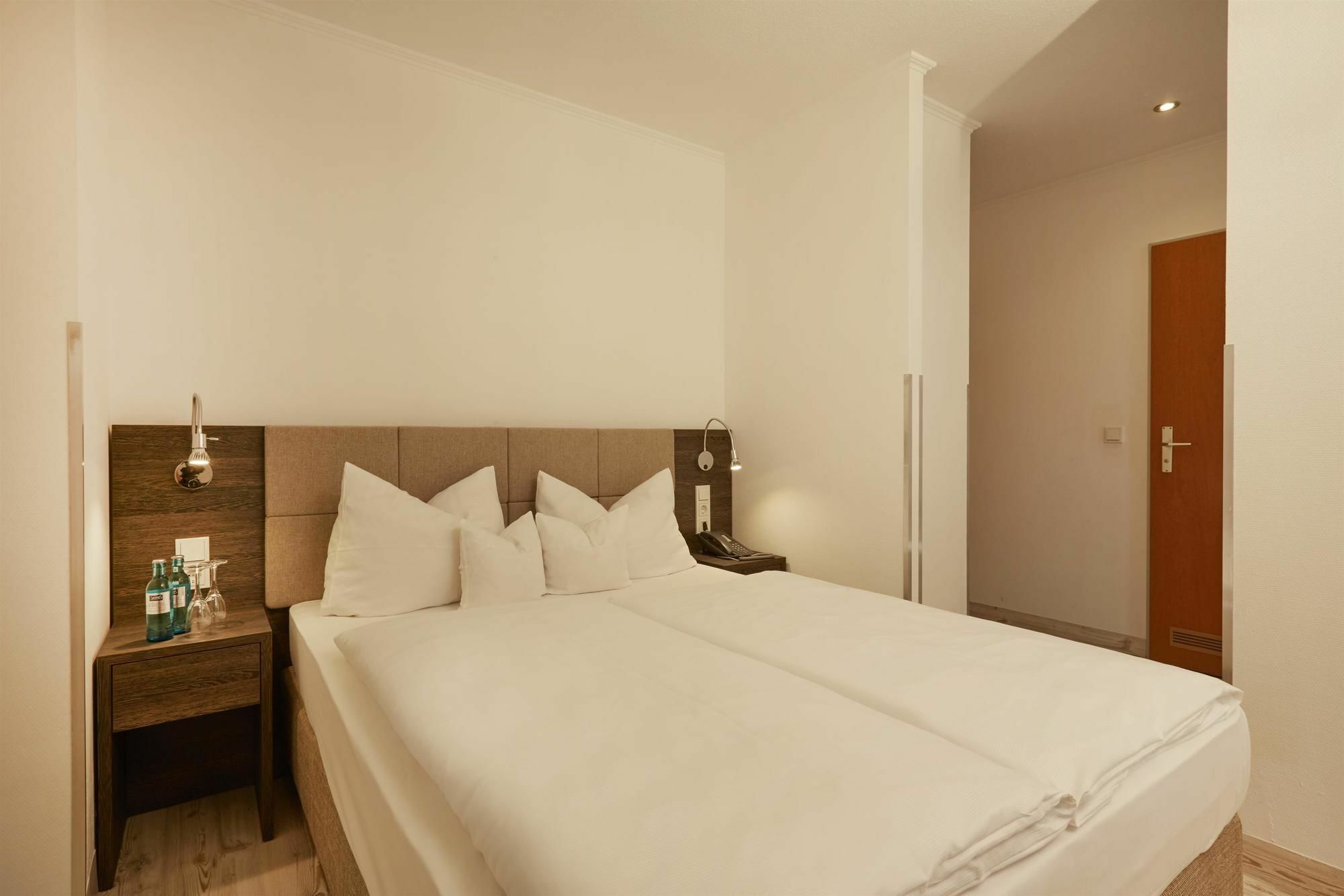 H+ Hotel Nuernberg Exterior photo