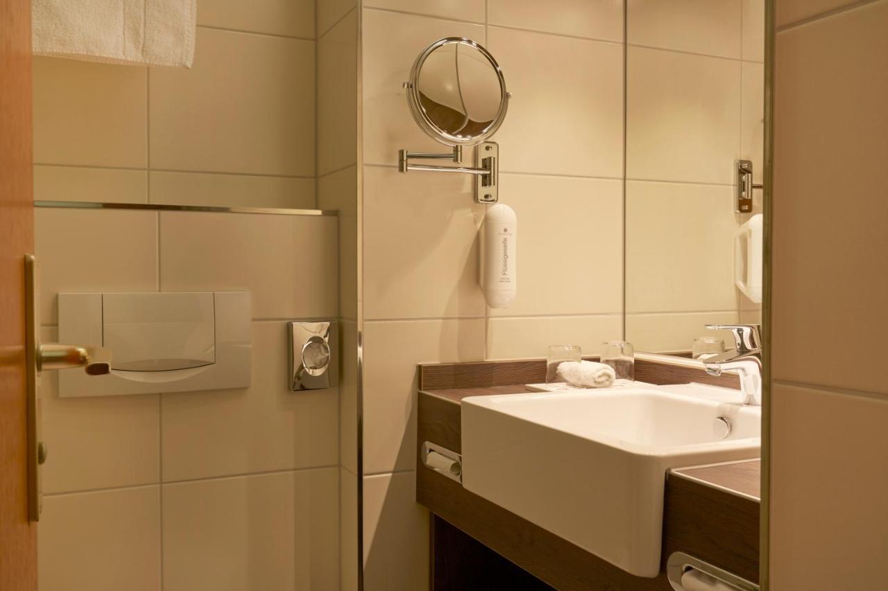 H+ Hotel Nuernberg Room photo